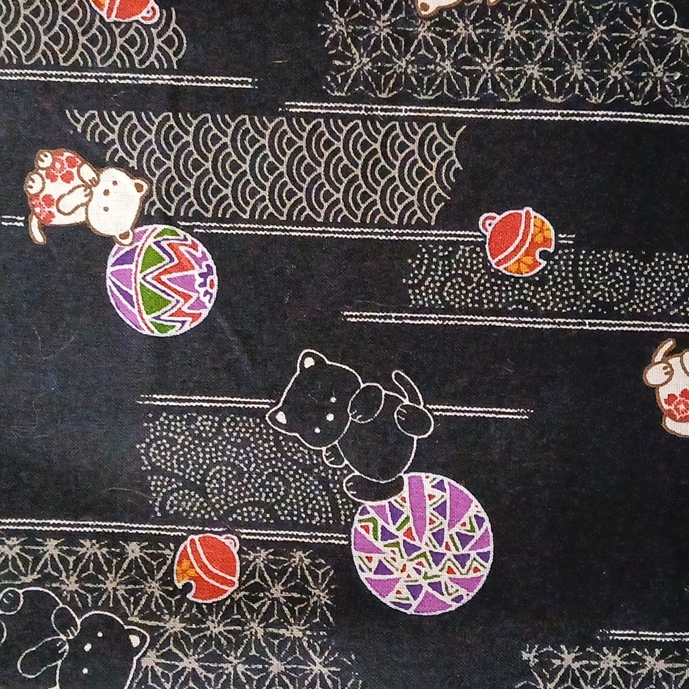 6.25 Yards Japanese Cotton Fabric Lucky Cats Seigaiha Waves And Tamari Balls - Picture 5 of 5